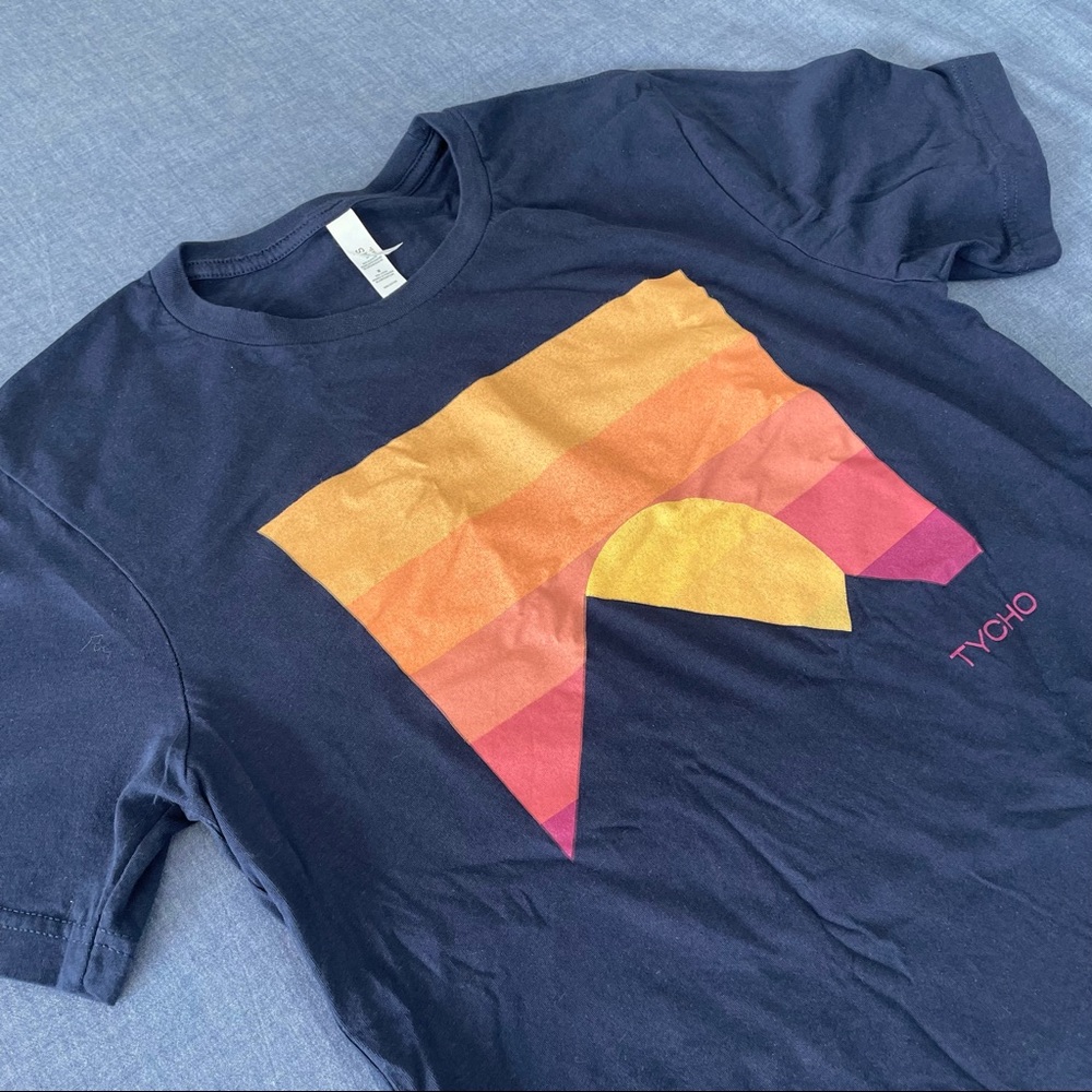 Tycho "Sunrise Tee" Band T-Shirt (Medium)